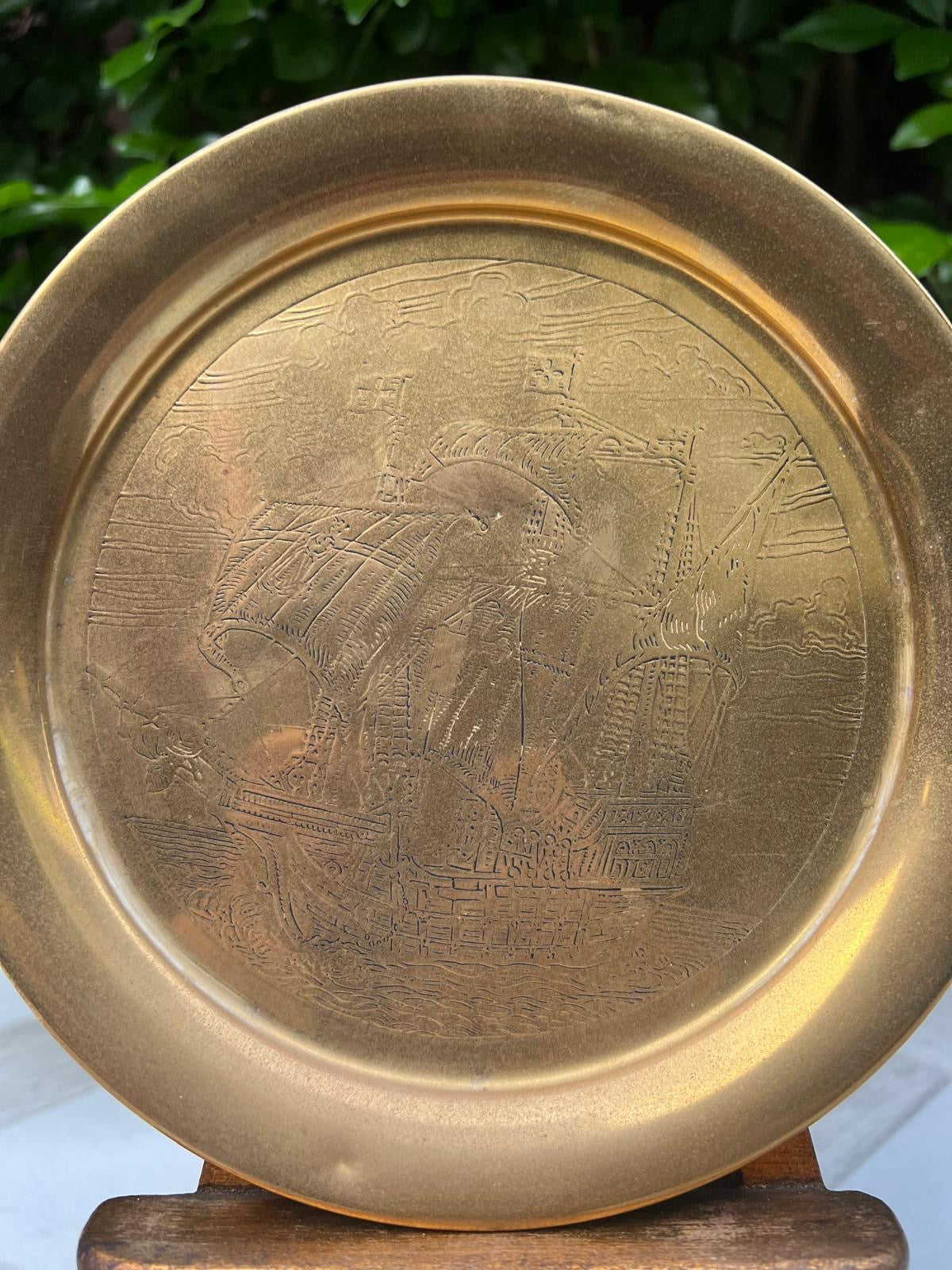 This Vintage Brass Dish / Plate / Tray - Reno Spares