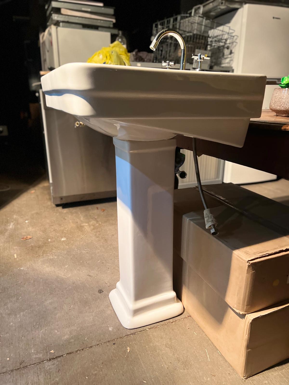 Antique Basin - Reno Spares