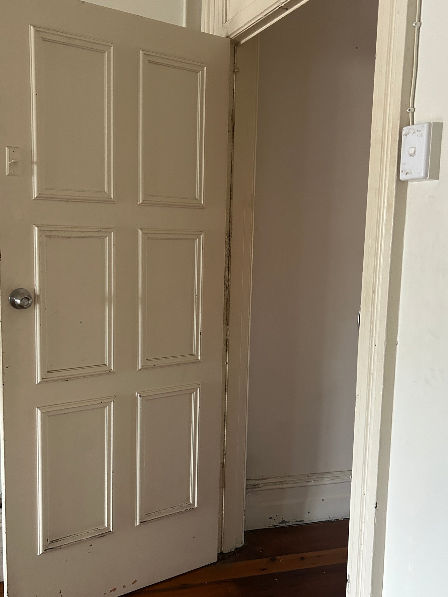 Door with a Lock n Bell - 40mm Thick!