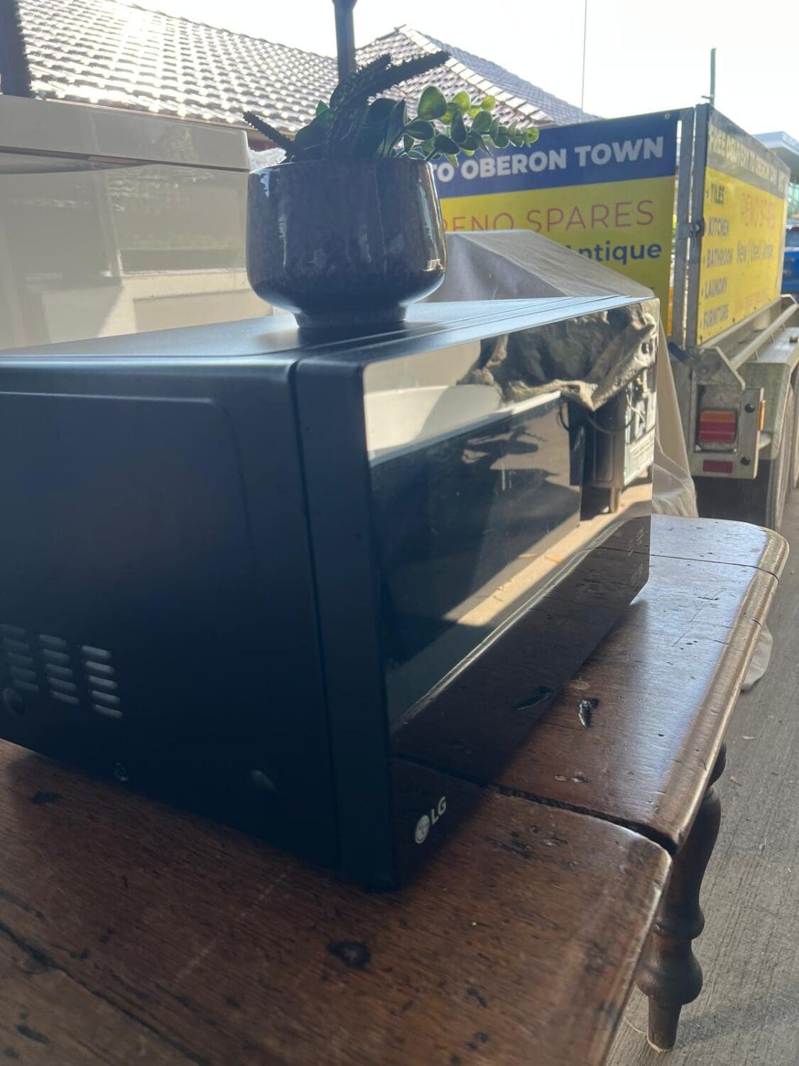 Neochef, 25L Smart Inverter Microwave Oven - Reno Spares