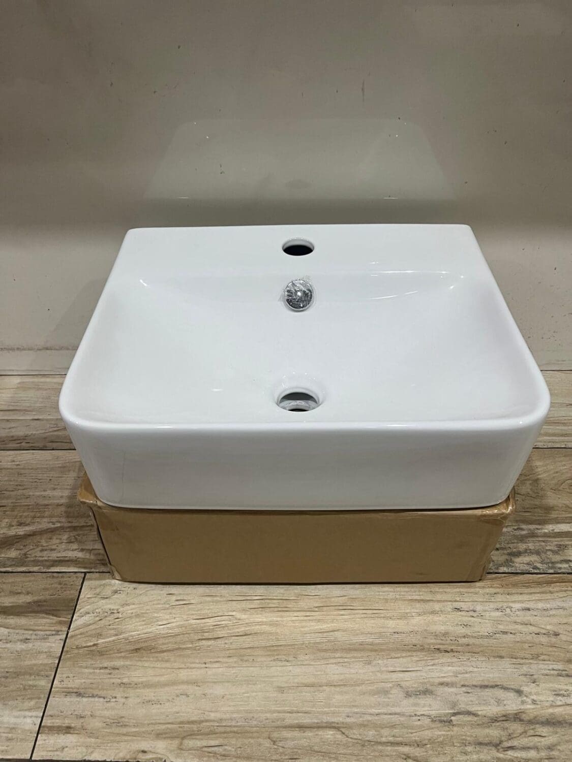 Luci Small Wall Basin - Lu44 - Reno Spares