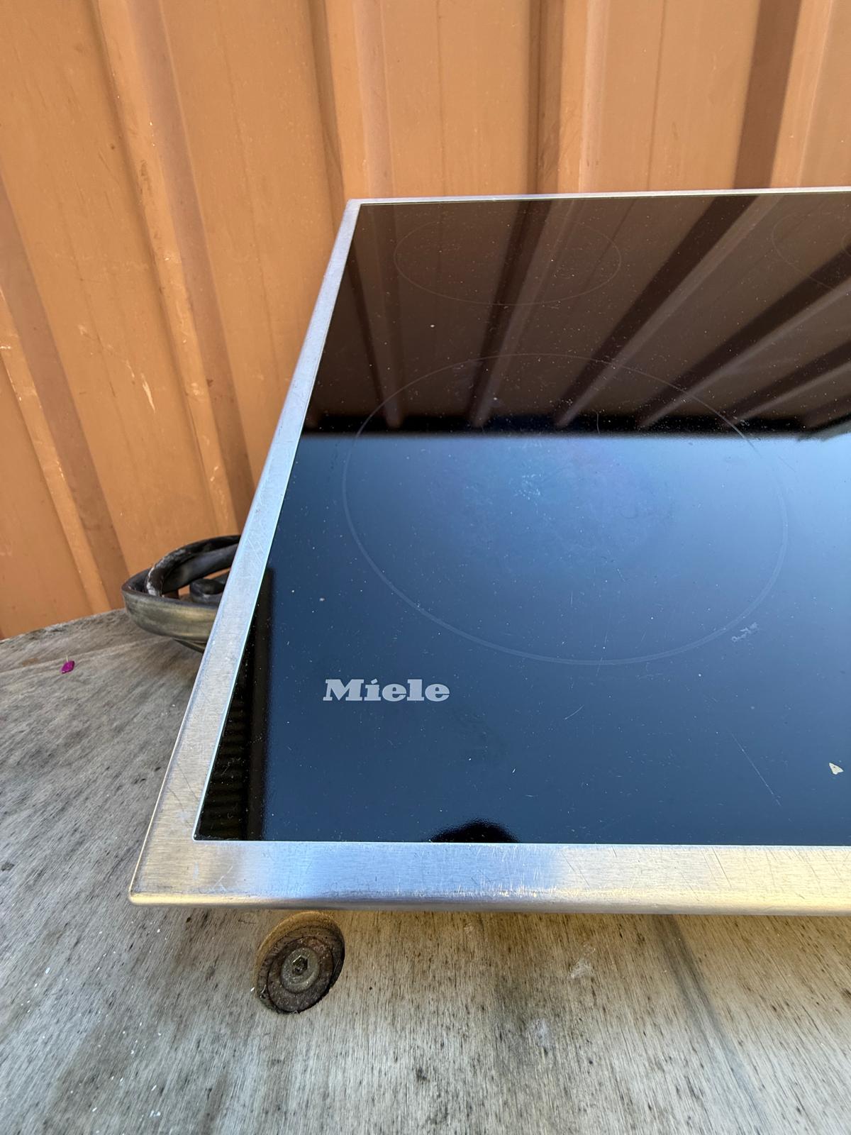 Miele KM6520 FR 60cm Ceramic Cooktop – EasySelect Controls