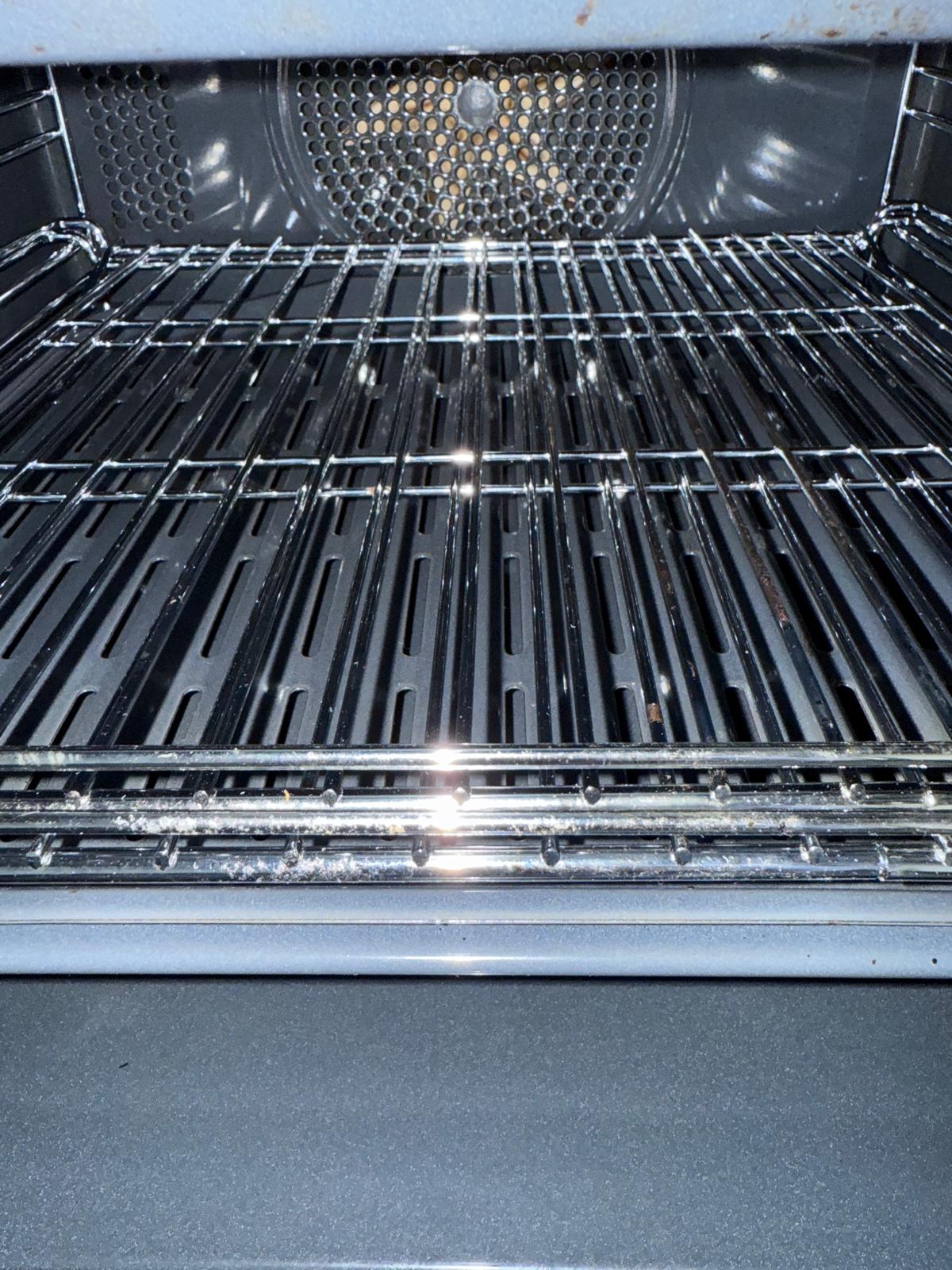 Miele H 2860 BP Built In Single Oven - Near New