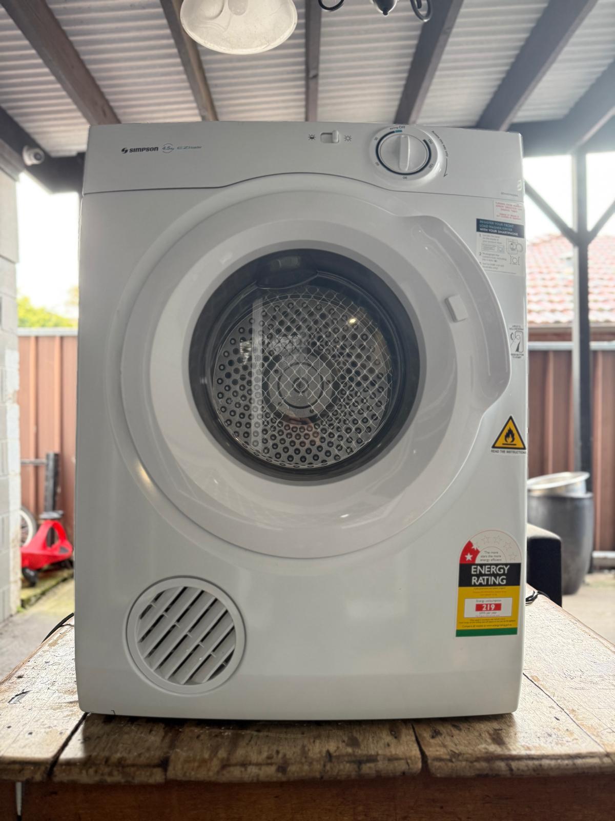 Simpson SDV457HQWA 4.5kg Vented Dryer – EZI Loader, White