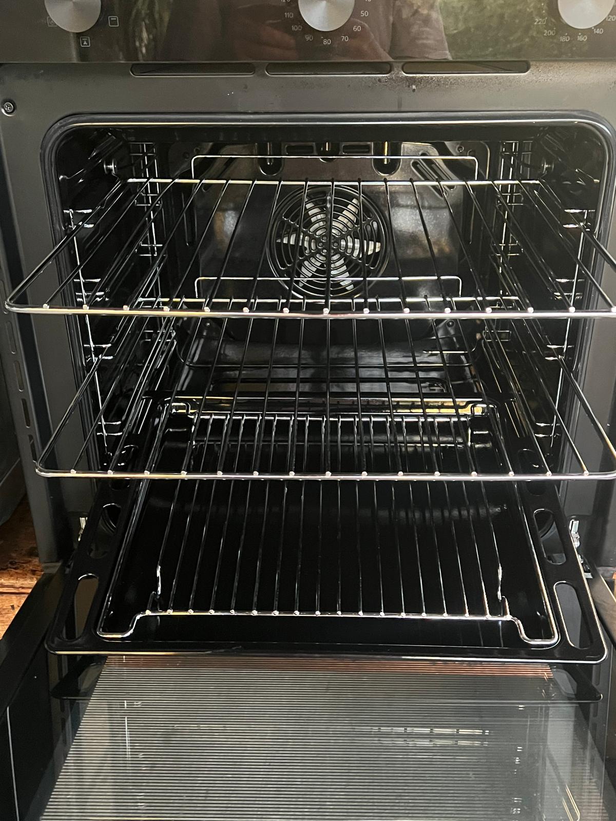 Technika 60cm 5 Function Built-in Oven TGO65D-2 - Near New