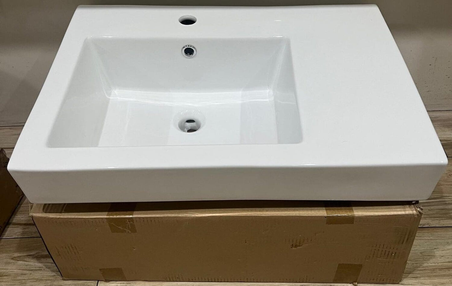 Vivo Wall Basin Rhs With Shelf - Reno Spares