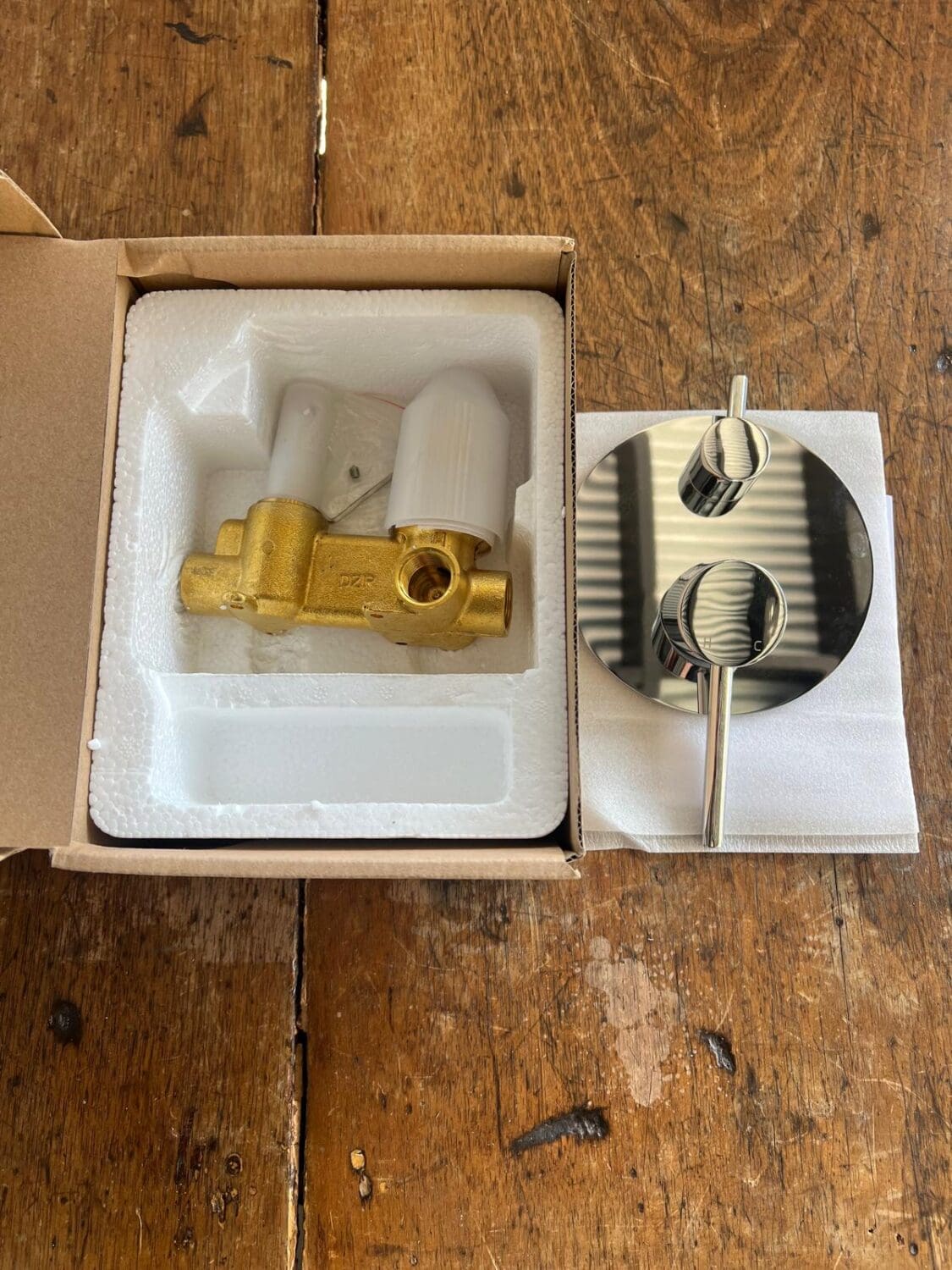 Watermark Concealed Round Shower Mixer with Diverter AQ34B16YC - Reno Spares