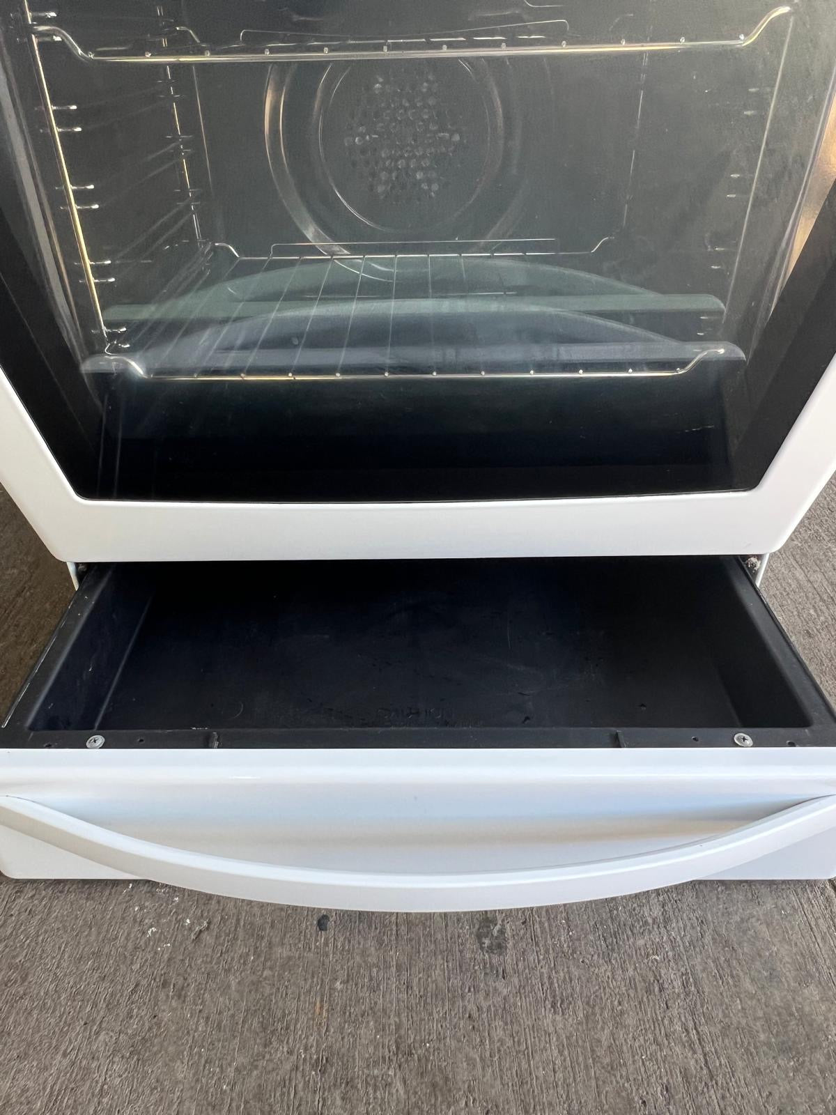 Westinghouse PAK806W 60cm Built-In Oven – Quality Used | Tested & Cleaned | Reno Spares