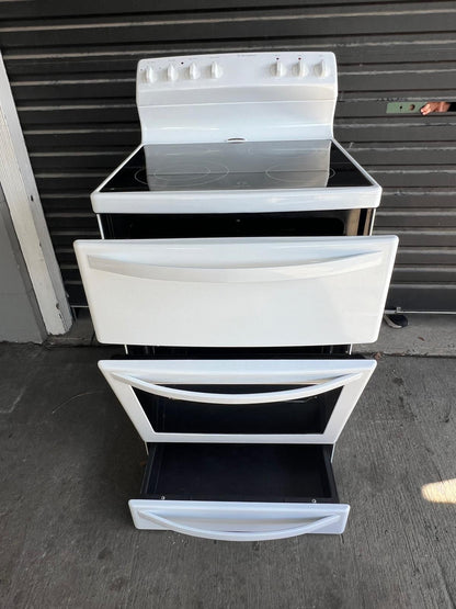 Westinghouse PAK806W 60cm Built-In Oven – Quality Used | Tested & Cleaned | Reno Spares