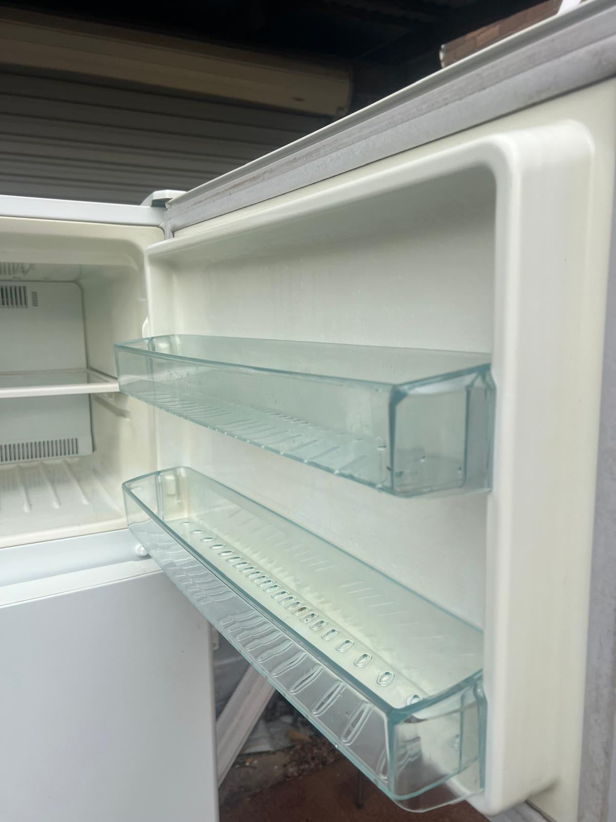 Westinghouse WTM4200WB 420L Top Mount Fridge – Quality Used | Tested & Cleaned | Reno Spares