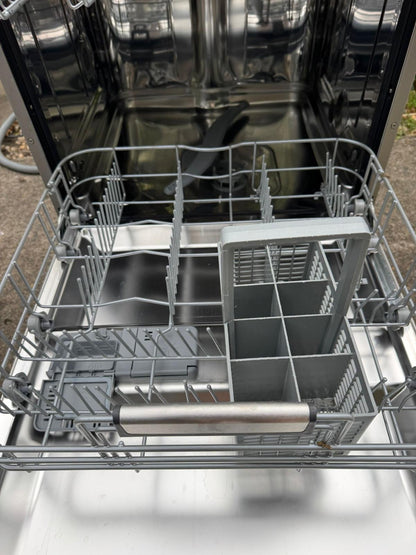Fisher & Paykel DW60FC1X1 60 cm Freestanding Dishwasher – Tested & Cleaned | Reno Spares
