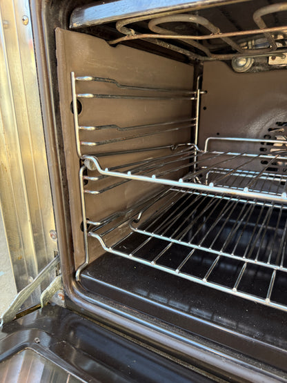 Smeg Stainless Steel Electric Wall Oven – Multi-Function, Built-In, Excellent Condition
