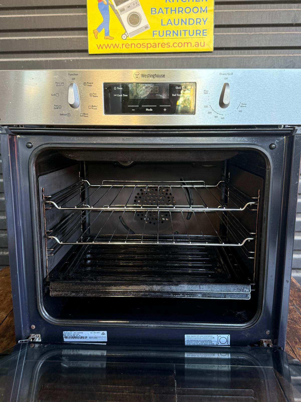 Westinghouse WVE616S 60 cm Multifunction Oven – Tested & Cleaned | Reno Spares
