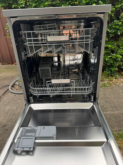 Fisher & Paykel DW60FC1X1 60 cm Freestanding Dishwasher – Tested & Cleaned | Reno Spares