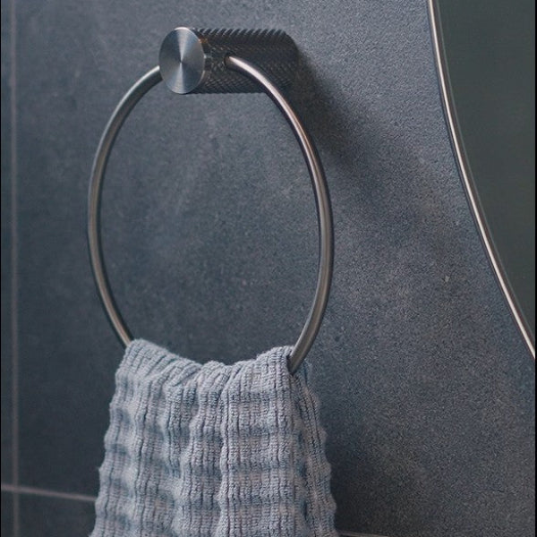 Nero Opal Towel Ring