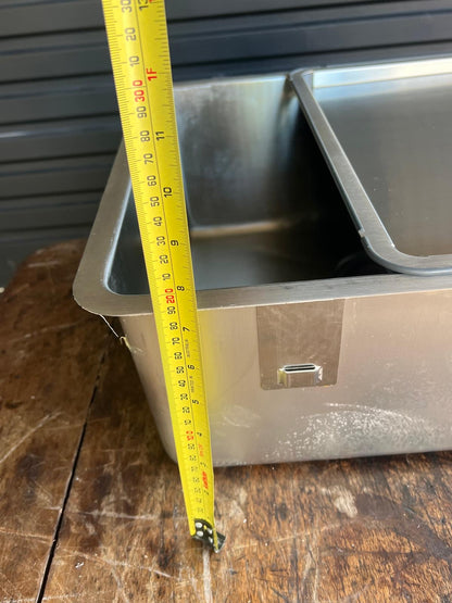 Abey Sink with Drainer – Quality Used | Tested & Cleaned | Reno Spares
