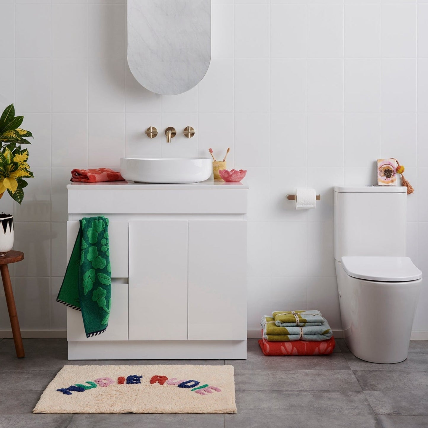 Nero Bianca Toilet Roll Holder  Brushed  / NR9086BG