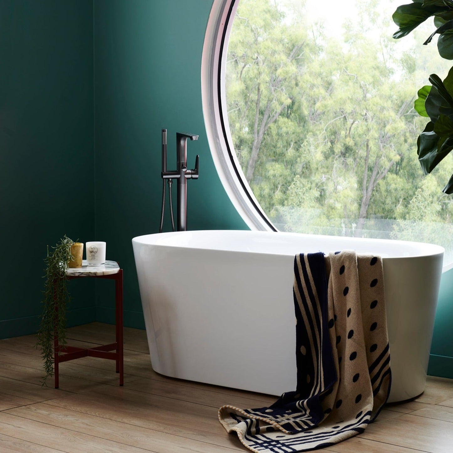 Nero Bianca Freestanding Bath Mixer with Handshower