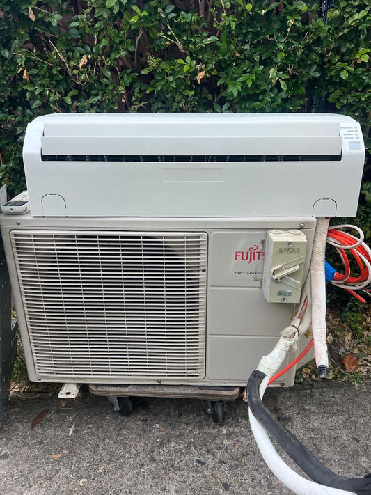 PROFESSIONALLY DECOMMISIONED Fujitsu 3.5KW Inverter Split System AOTG/ASTG12LVCC – Tested & Approved | Reno Spares