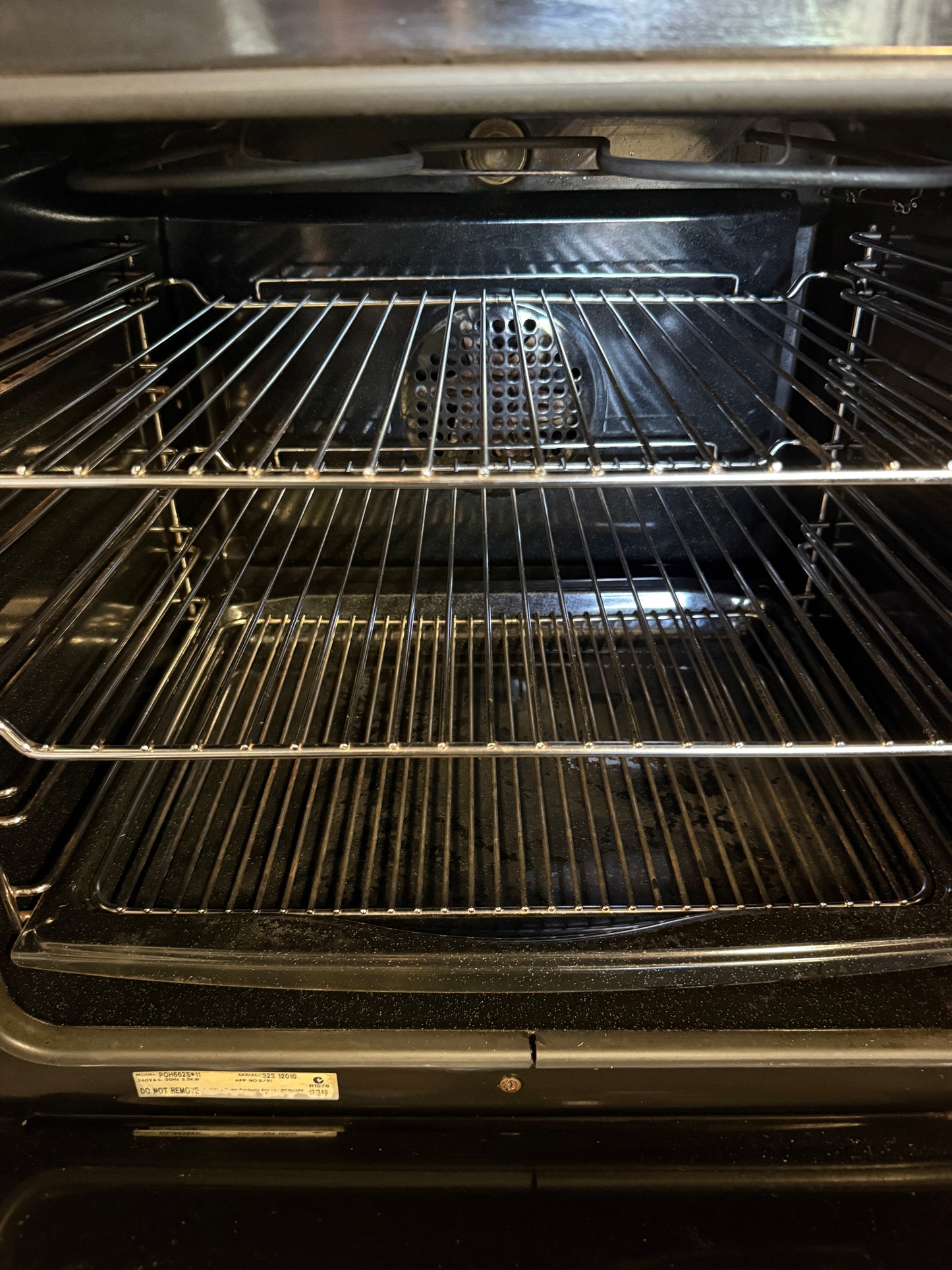 Westinghouse POH662S*11 60 cm Electric Single Oven – Tested & Cleaned | Reno Spares