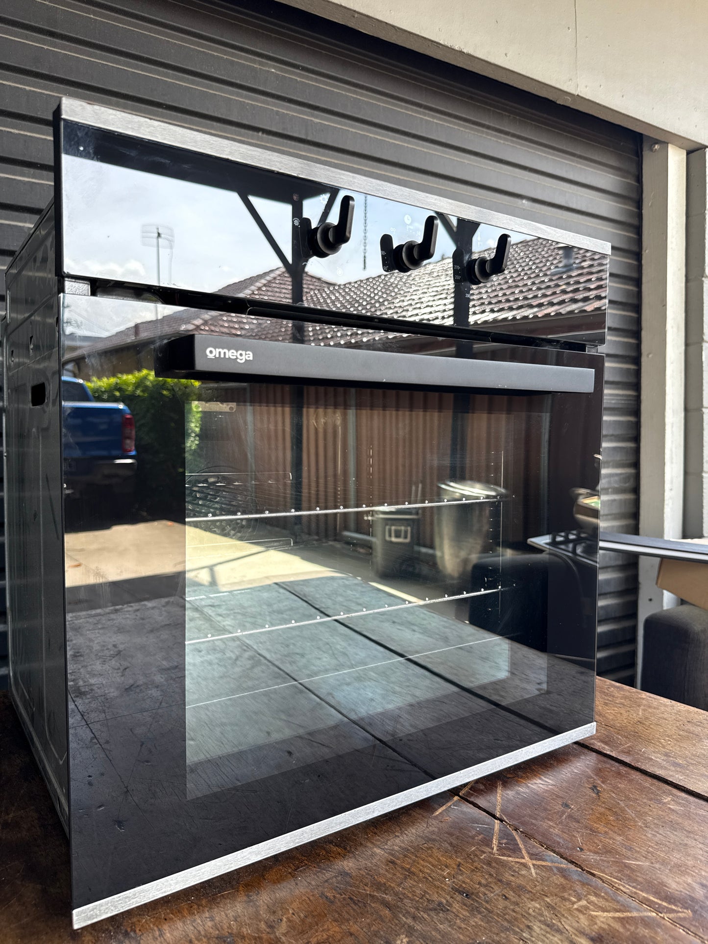 Omega OBO674XB 60cm Electric Wall Oven(Tested & Cleaned by Qualified Tradie). Excellent Condition. See Photos!