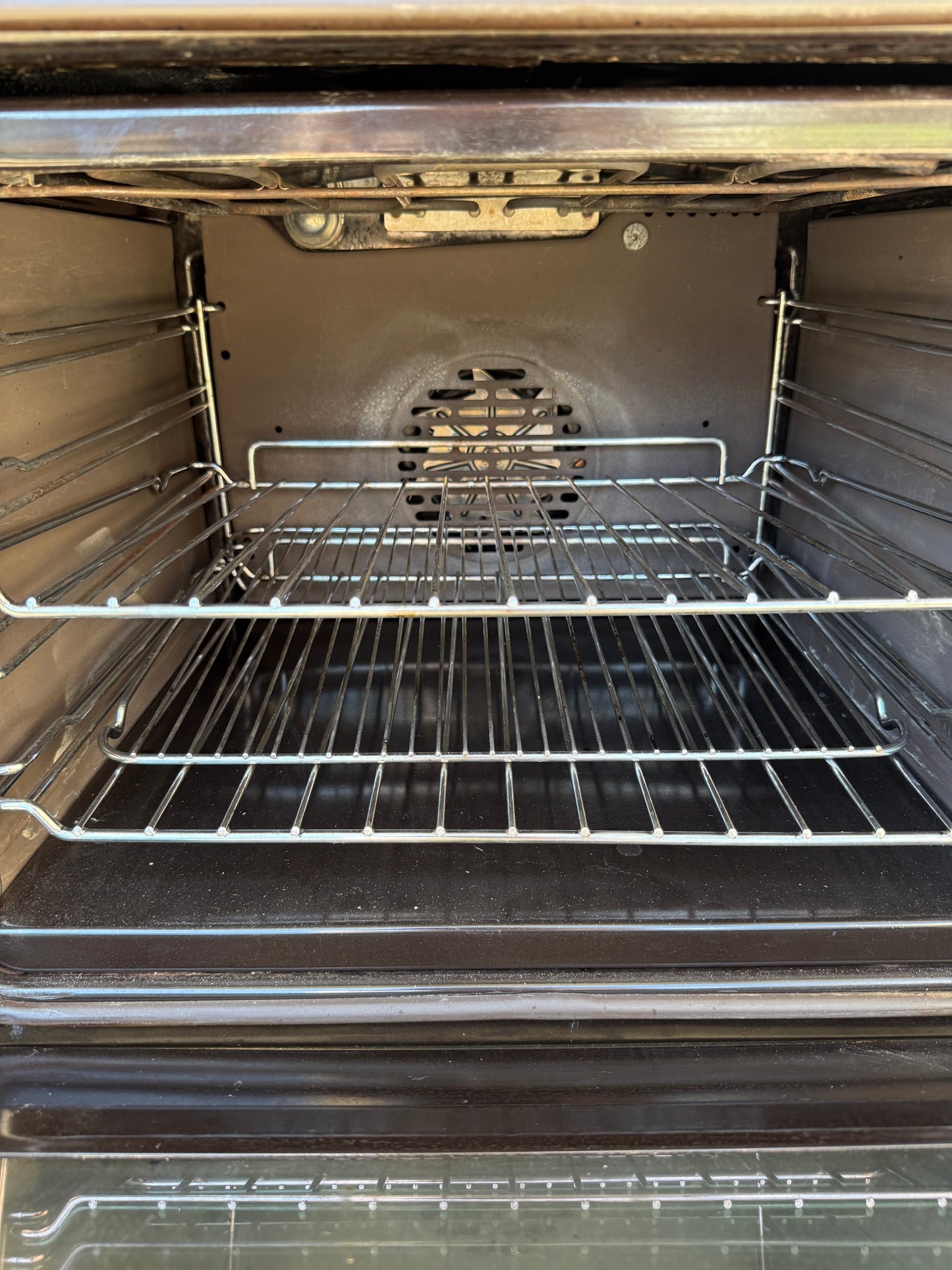 Smeg Stainless Steel Electric Wall Oven – Multi-Function, Built-In, Excellent Condition