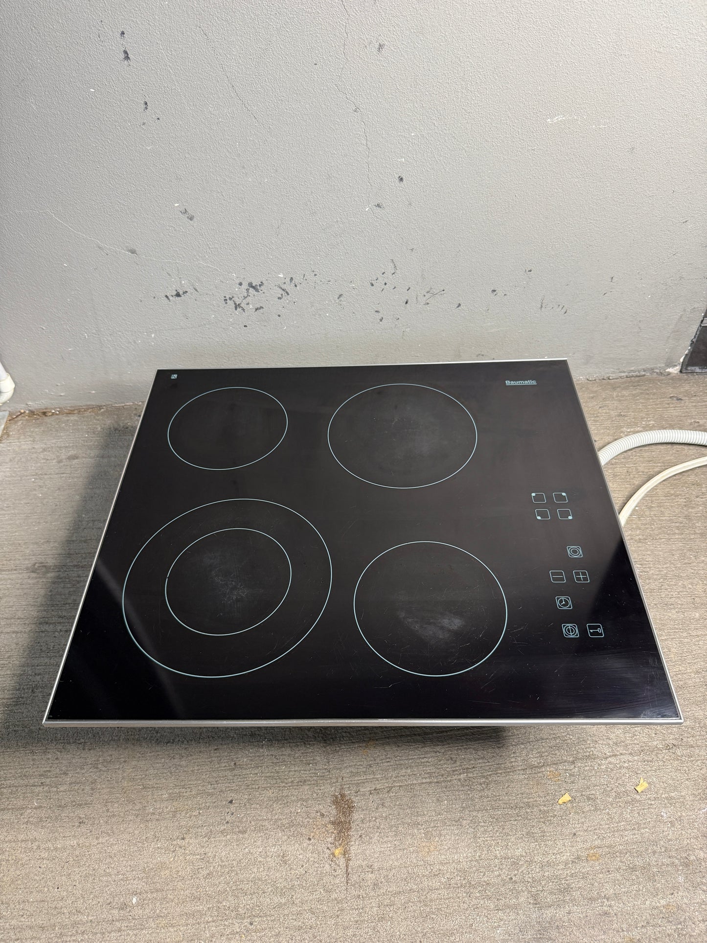Baumatic BA15.2SS 60cm Electric Cooktop – Quality Used | Tested & Cleaned | Reno Spares