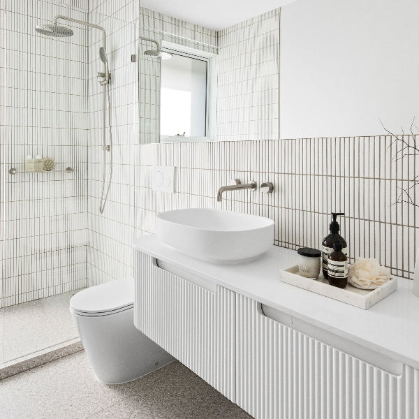 Nero Kara NR211707a217BN  Wall Basin/Bath Set 217mm