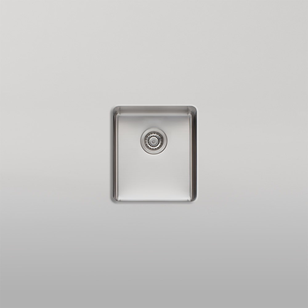 Oliveri Sonetto Standard Bowl Undermount Sink Stainless Steel