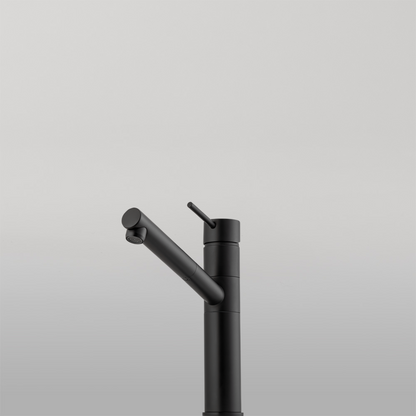 Oliveri Venice Pull Out Swivel Mixer Matte Black