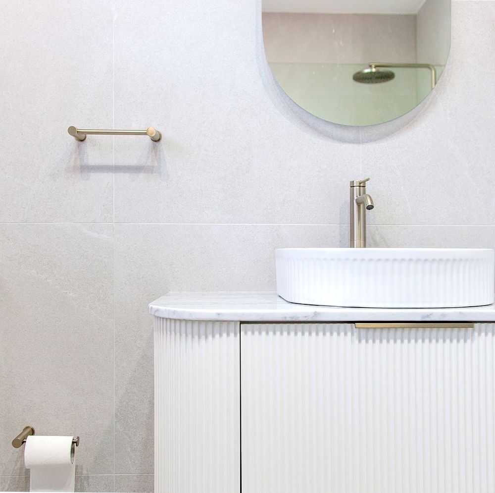 Otti Bondi 1500mm Satin White Fluted Wall Hung Curve Vanity