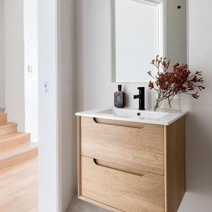 Otti Byron 600mm Natural Oak Wall Hung Vanity with Natural Carrara Marble Top and Undermount Basin