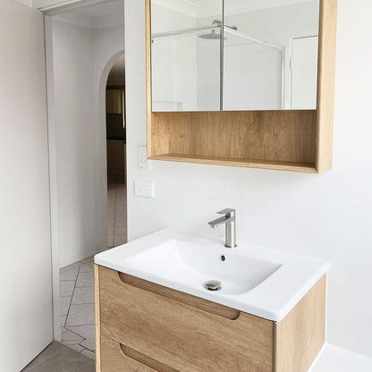 Otti Byron 750mm Natural Oak Shaving Cabinet