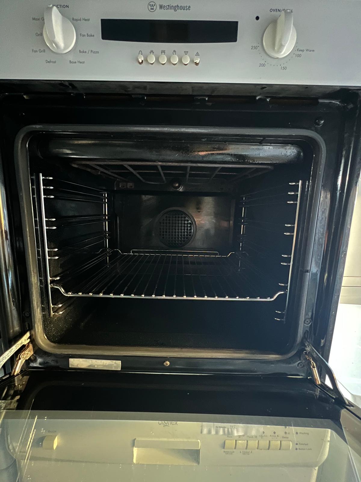 Westinhghouse POL668S 60cm Electric Wall Oven – Quality Used | Tested & Cleaned | Reno Spares