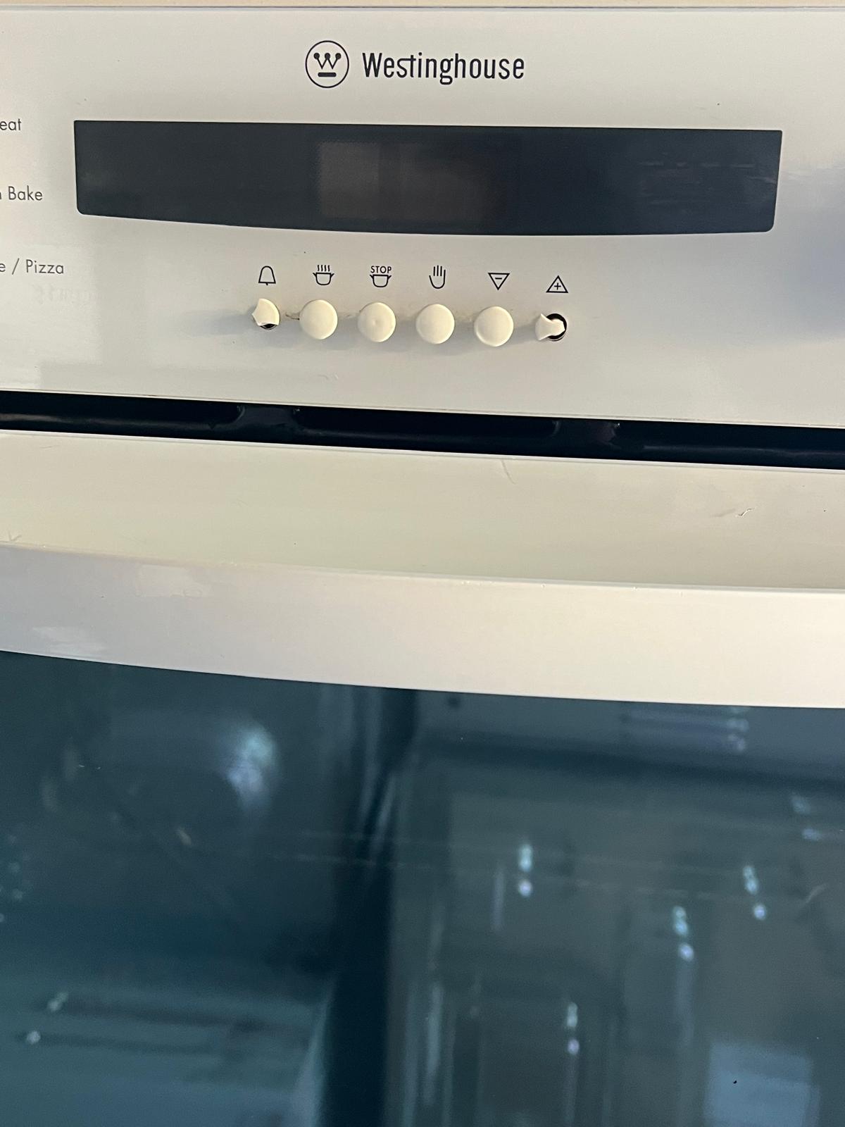 Westinhghouse POL668S 60cm Electric Wall Oven – Quality Used | Tested & Cleaned | Reno Spares