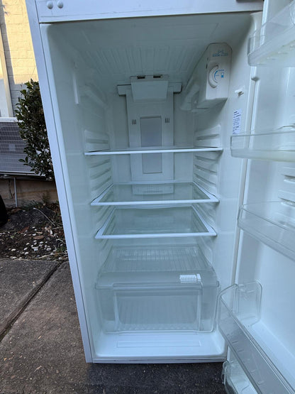 Simpson STB2800WA-XAU 280L Top Mount Fridge – White