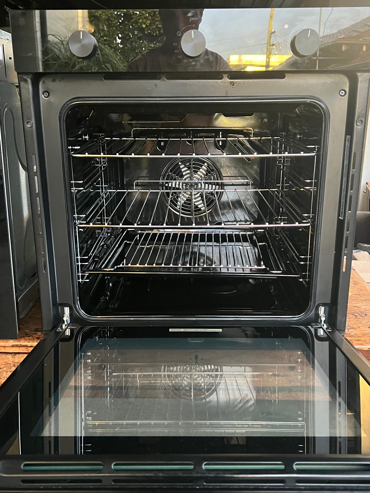 Technika 60cm 5 Function Built-in Oven TGO65D-2 - Near New