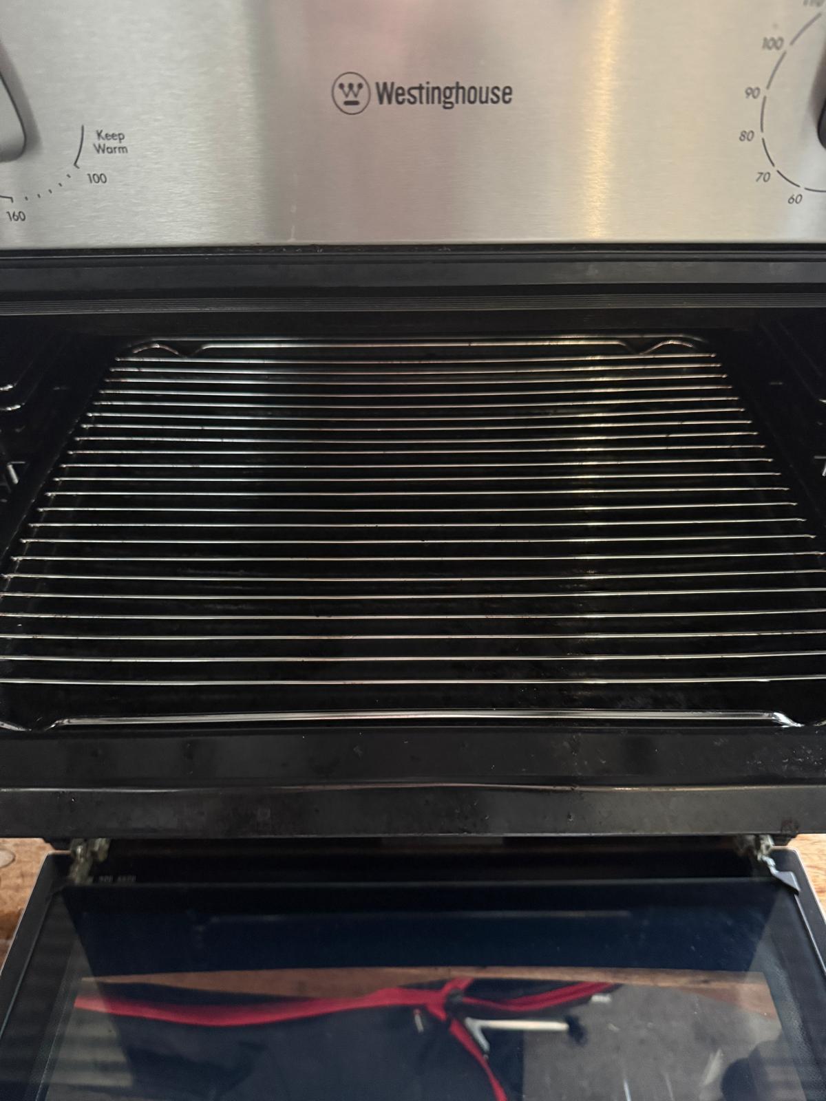 Westinghouse WVE613S 60cm Electric Oven – Stainless Steel