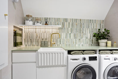Novi 50 x 46 Fine Fireclay Gloss White Farmhouse Butler Sink