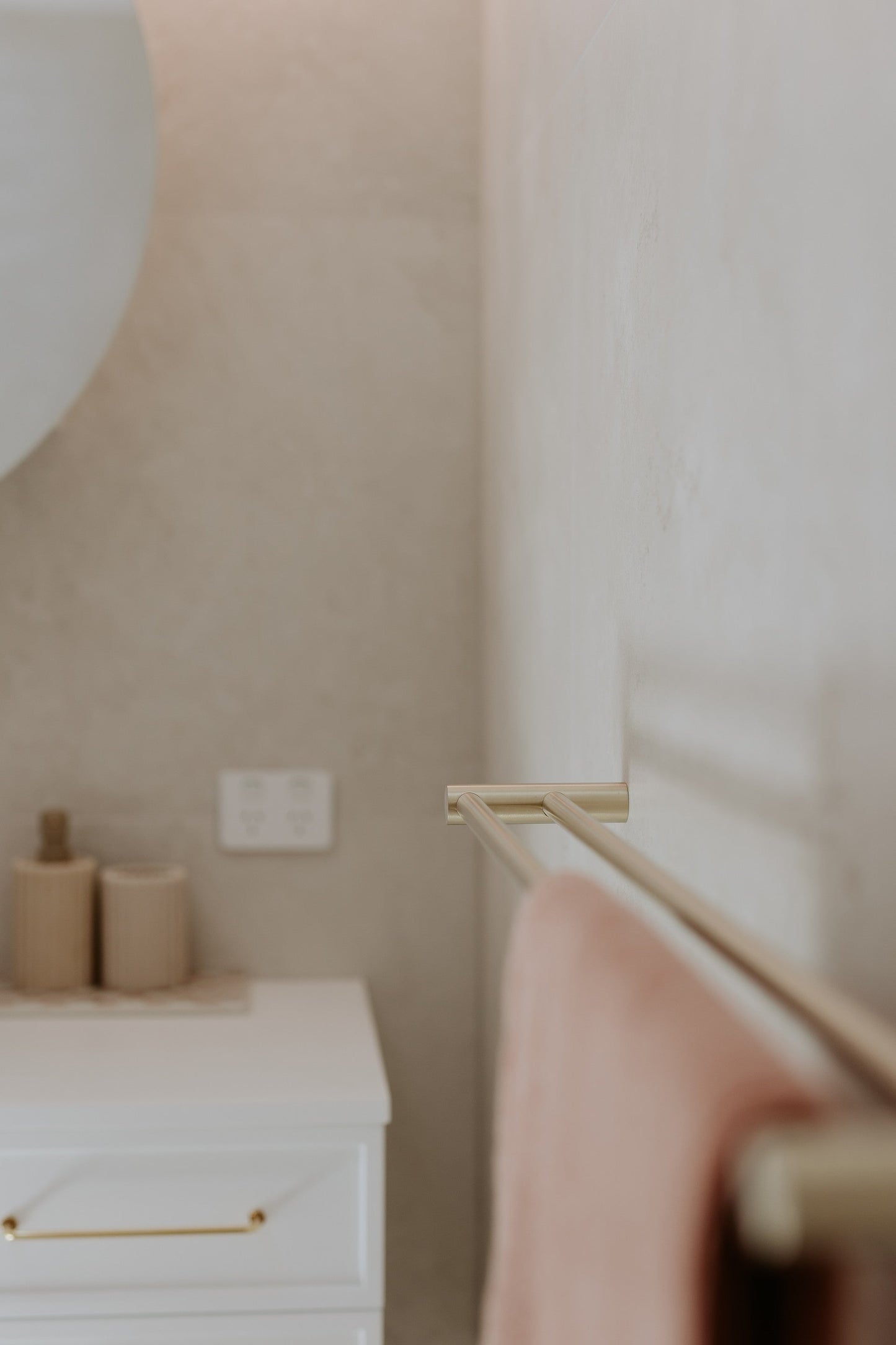 Nero New Mecca 800mm Double Towel Rail