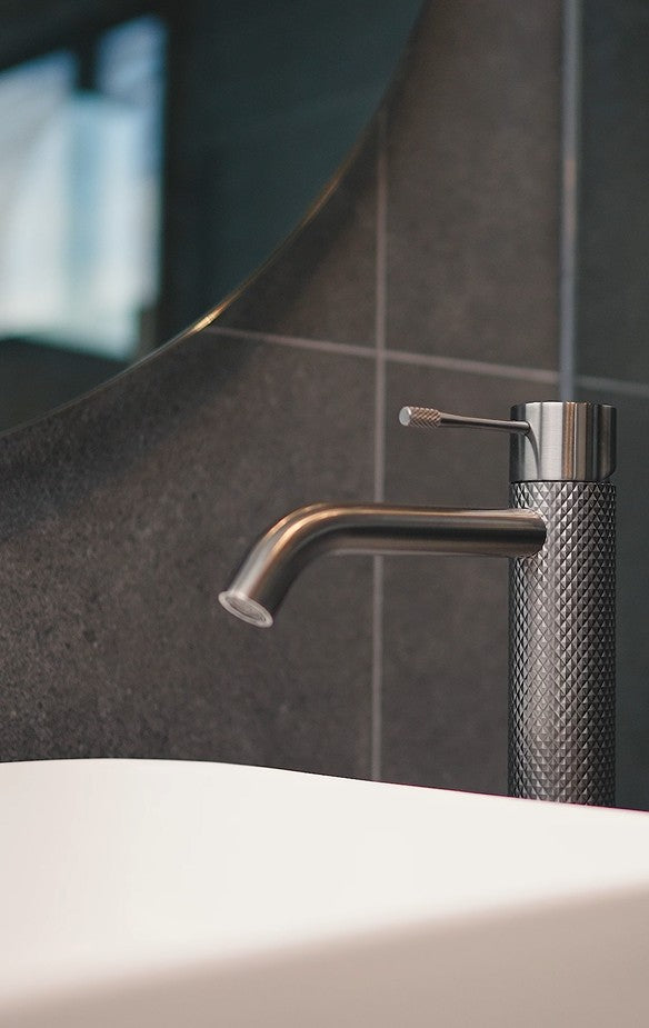Nero Opal Tall / Vessel Basin Mixer