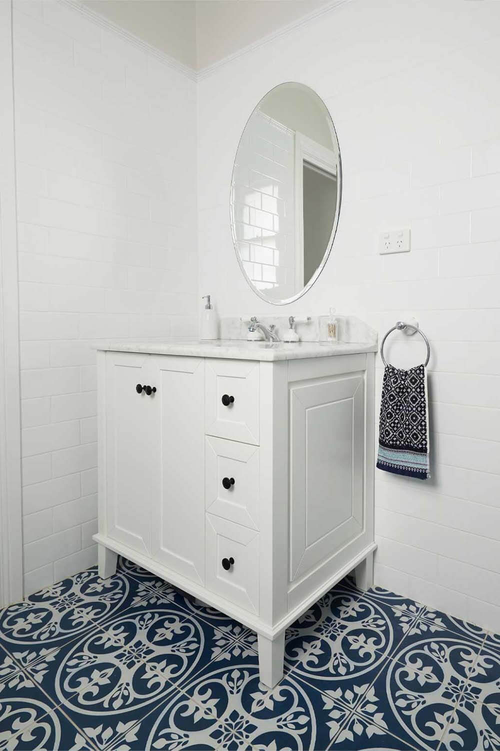 Coventry 90 x 55 Satin White Vanity with Real Marble Top & Ceramic Undercounter Basin