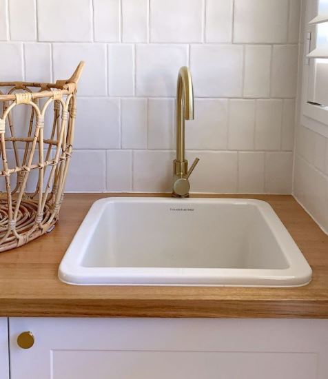 Cuisine 46 x 46 Inset / Undermount Fine Fireclay Gloss White Sink