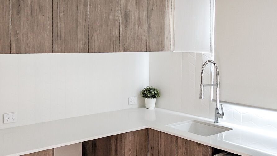 Cuisine 46 x 46 Inset / Undermount Fine Fireclay Gloss White Sink