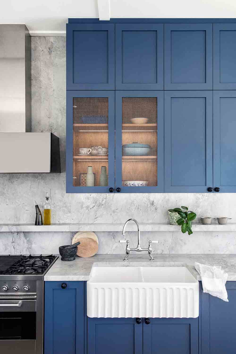 Novi 85 x 46 Fine Fireclay Gloss White Farmhouse Butler Sink