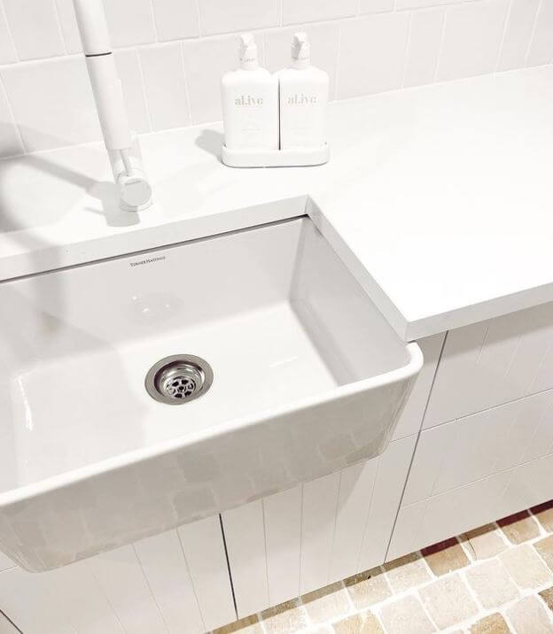 Galdor 60 x 41 Fine Fireclay Farmhouse Butler Sink