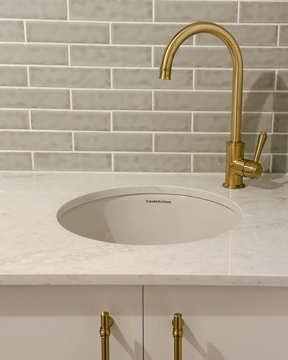 Cuisine Round 47 Inset / Undermount Fine Fireclay Gloss White Sink