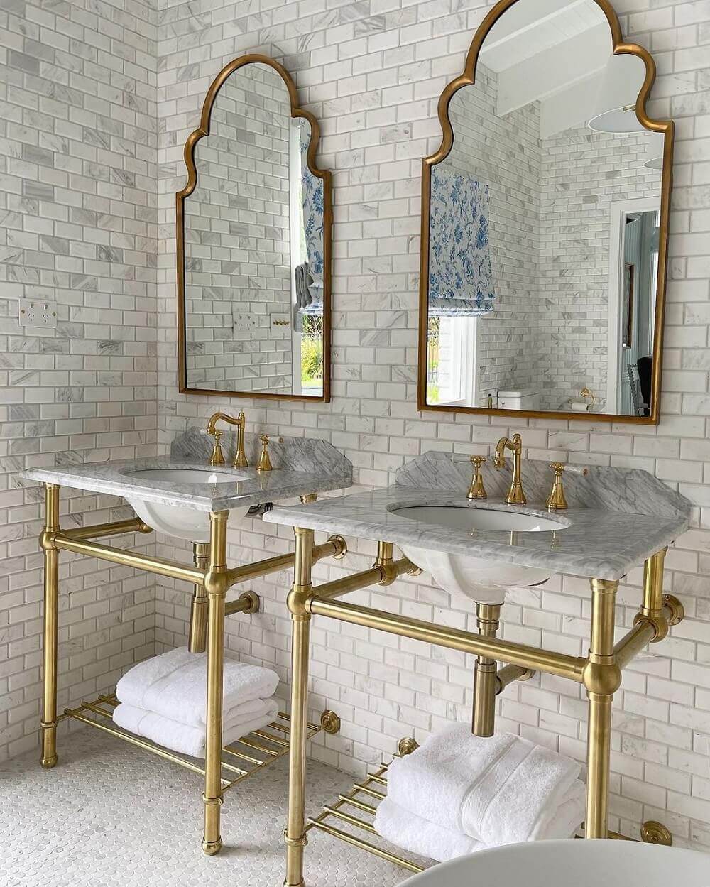 Mayer Basin Stand With 75 x 55 Real Carrara Marble Top - Brushed Brass