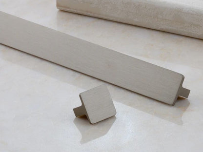 Marco Pull Handles
