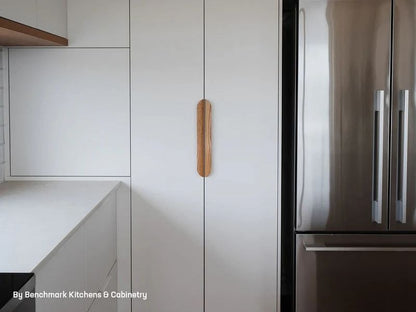 Cadello Crest Timber Handle